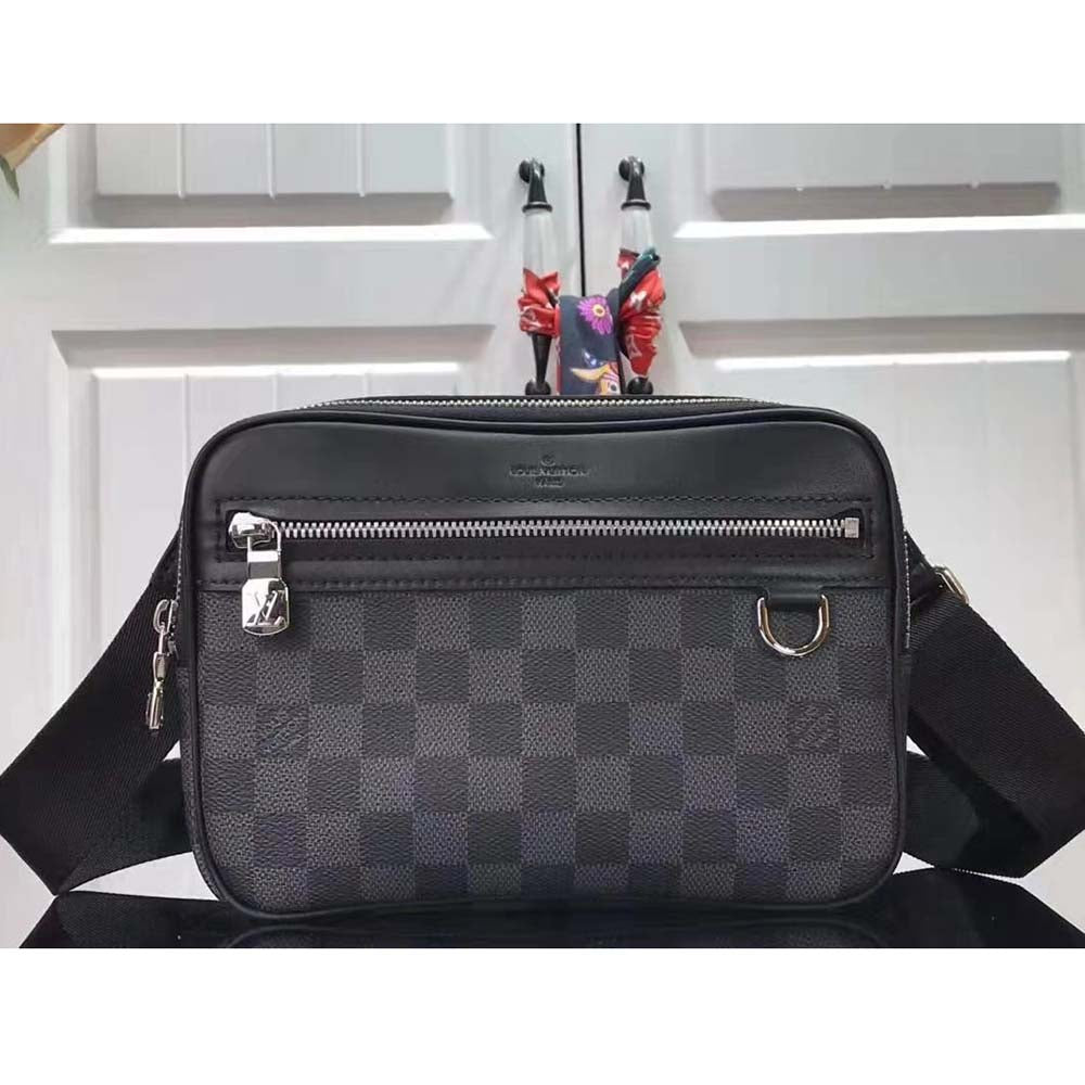Louis Vuitton LV Men Scott Messenger Damier Graphite Shoulder Bag