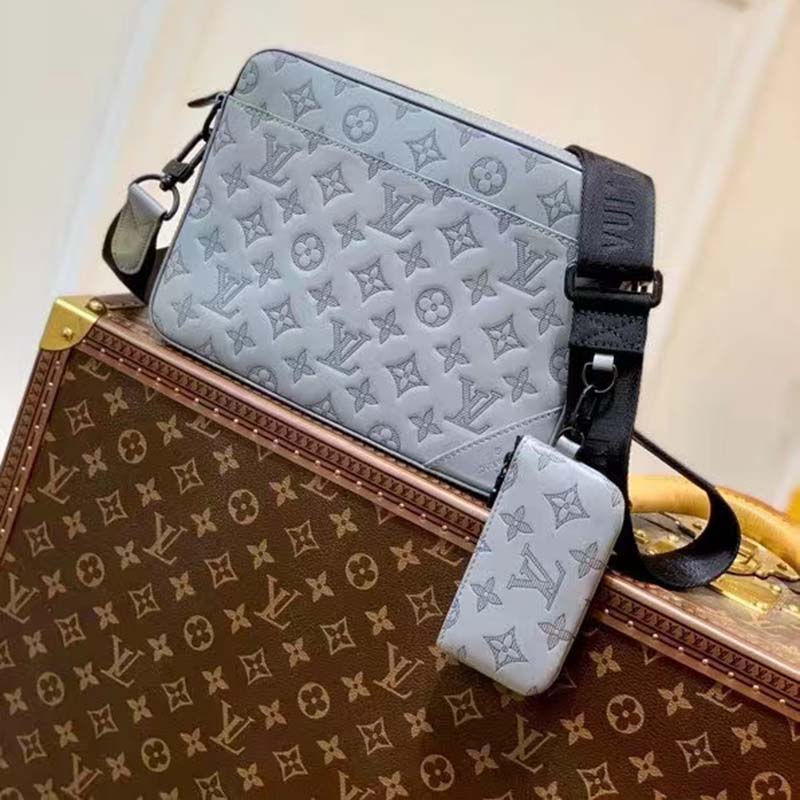 Louis Vuitton LV Unisex Duo Messenger Anthracite Gray Monogram Shadow Calf Leather Handbag