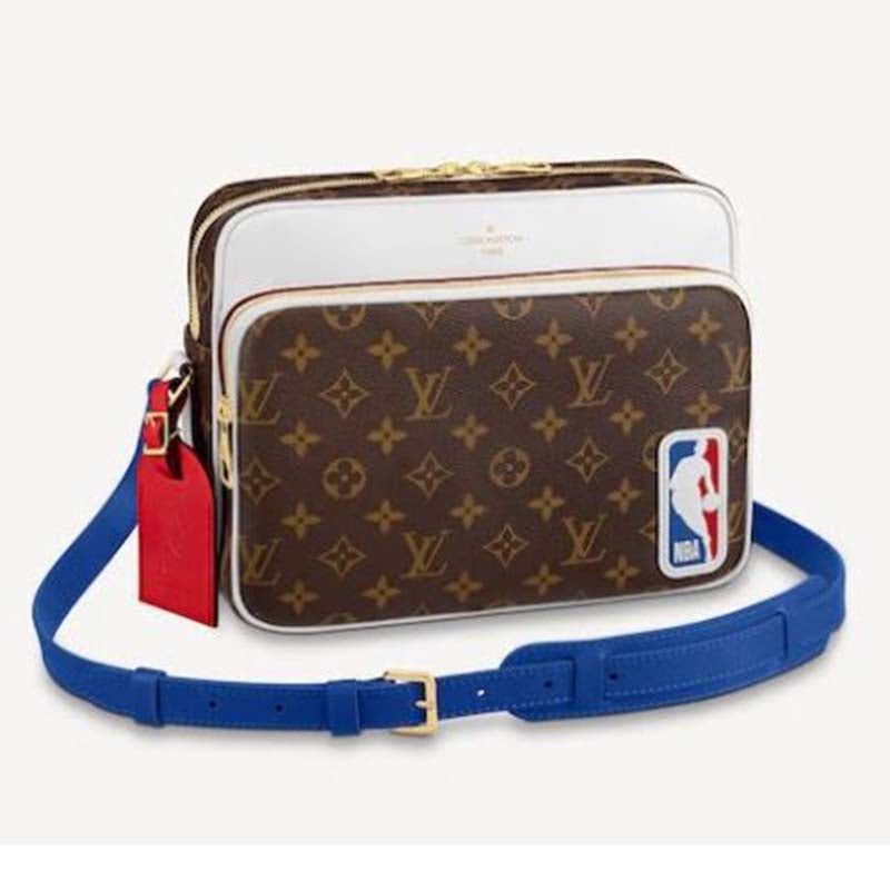 Louis Vuitton LV Unisex LVXNBA Nil Messenger Monogram Antarctica Coated Canvas Handbag