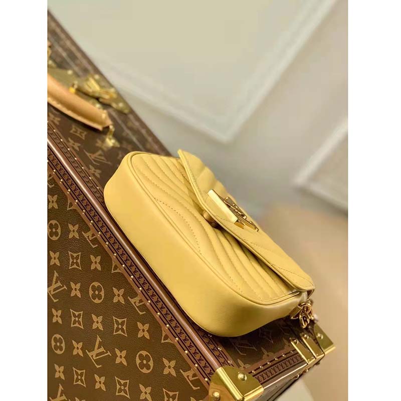 Louis Vuitton LV Women New Wave Multi-Pochette Brown Smooth Cowhide Leather Clutch
