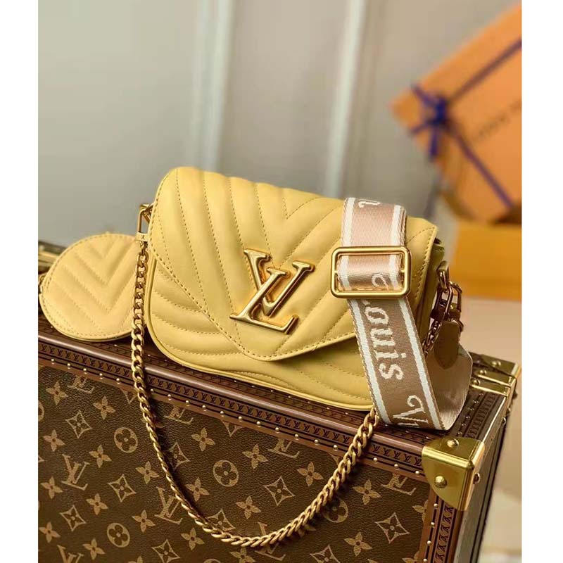 Louis Vuitton LV Women New Wave Multi-Pochette Brown Smooth Cowhide Leather Clutch