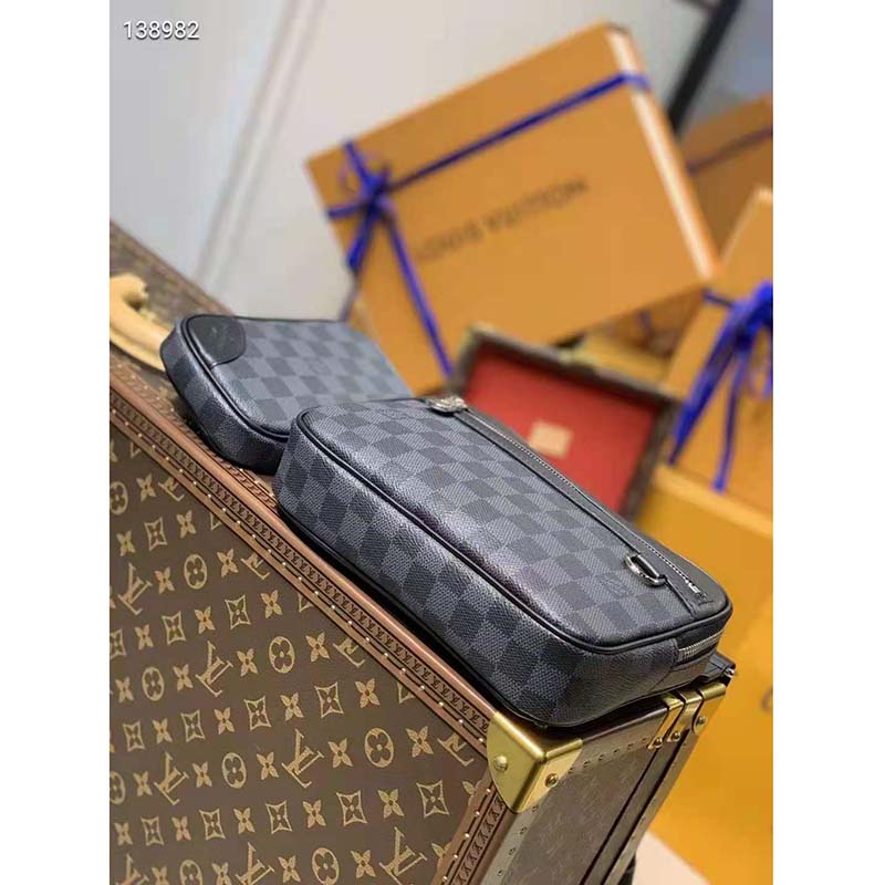 Louis Vuitton LV Unisex Scott Messenger Damier Graphite Coated Canvas Cowhide Leather Handbag