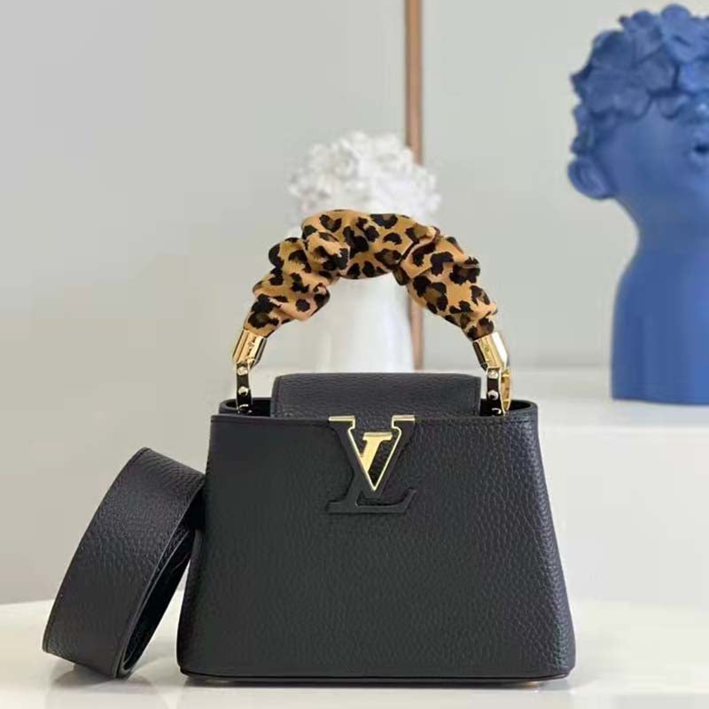 Louis Vuitton LV Women Capucines MM Black Taurillon Cowhide Leather Handbag