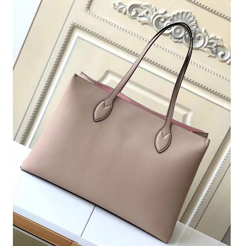 Louis Vuitton LV Women Lockme Shopper Beige Greige Grained Calf Leather Handbag