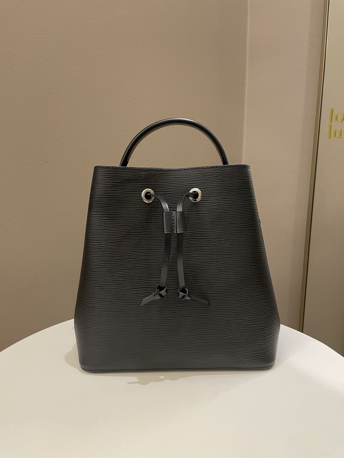 Louis Vuitton Neonoe MM Black Epi Handbag