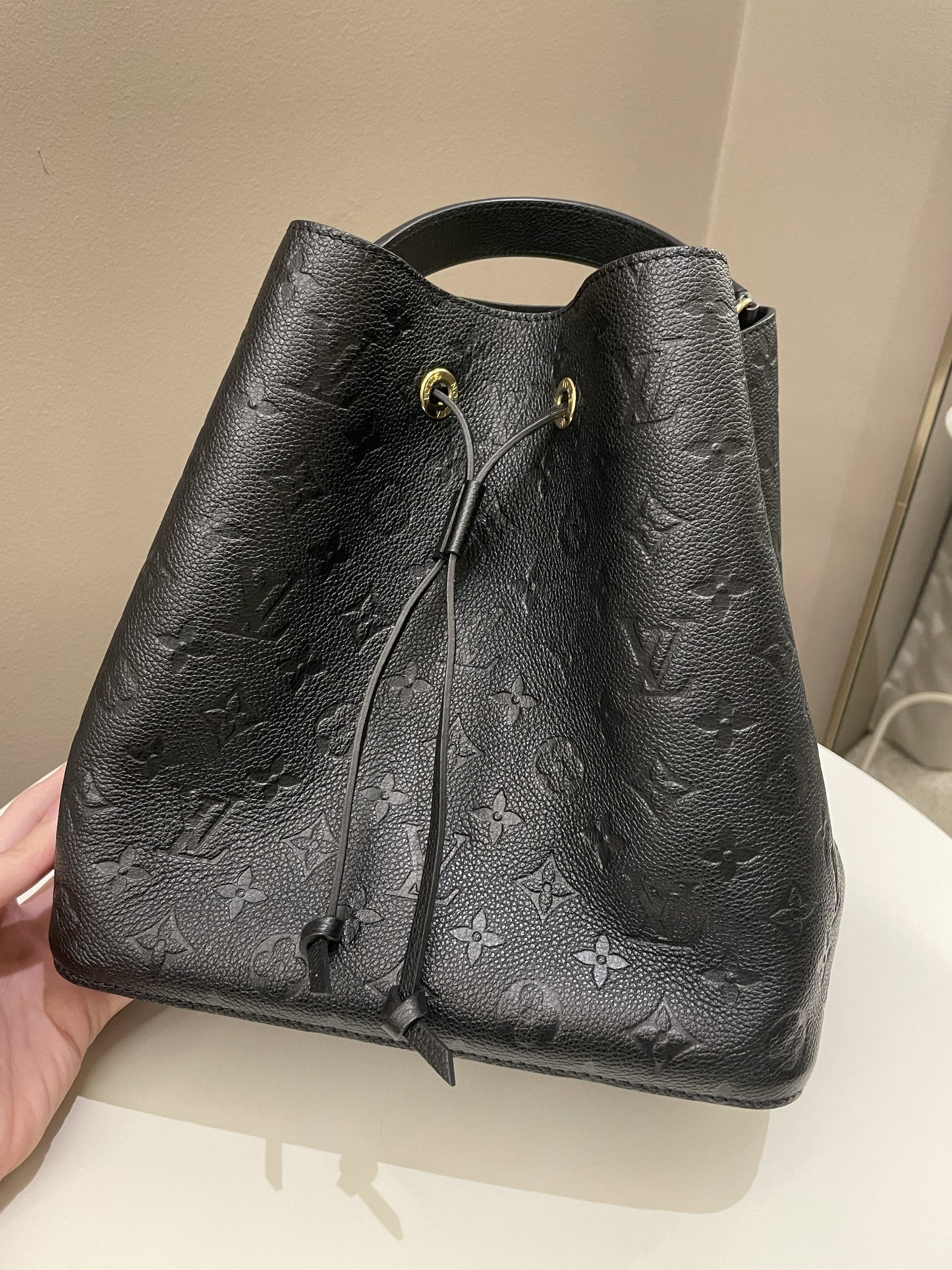 Louis Vuitton Neo Noe Bucket Bag Black Empreinte Leather