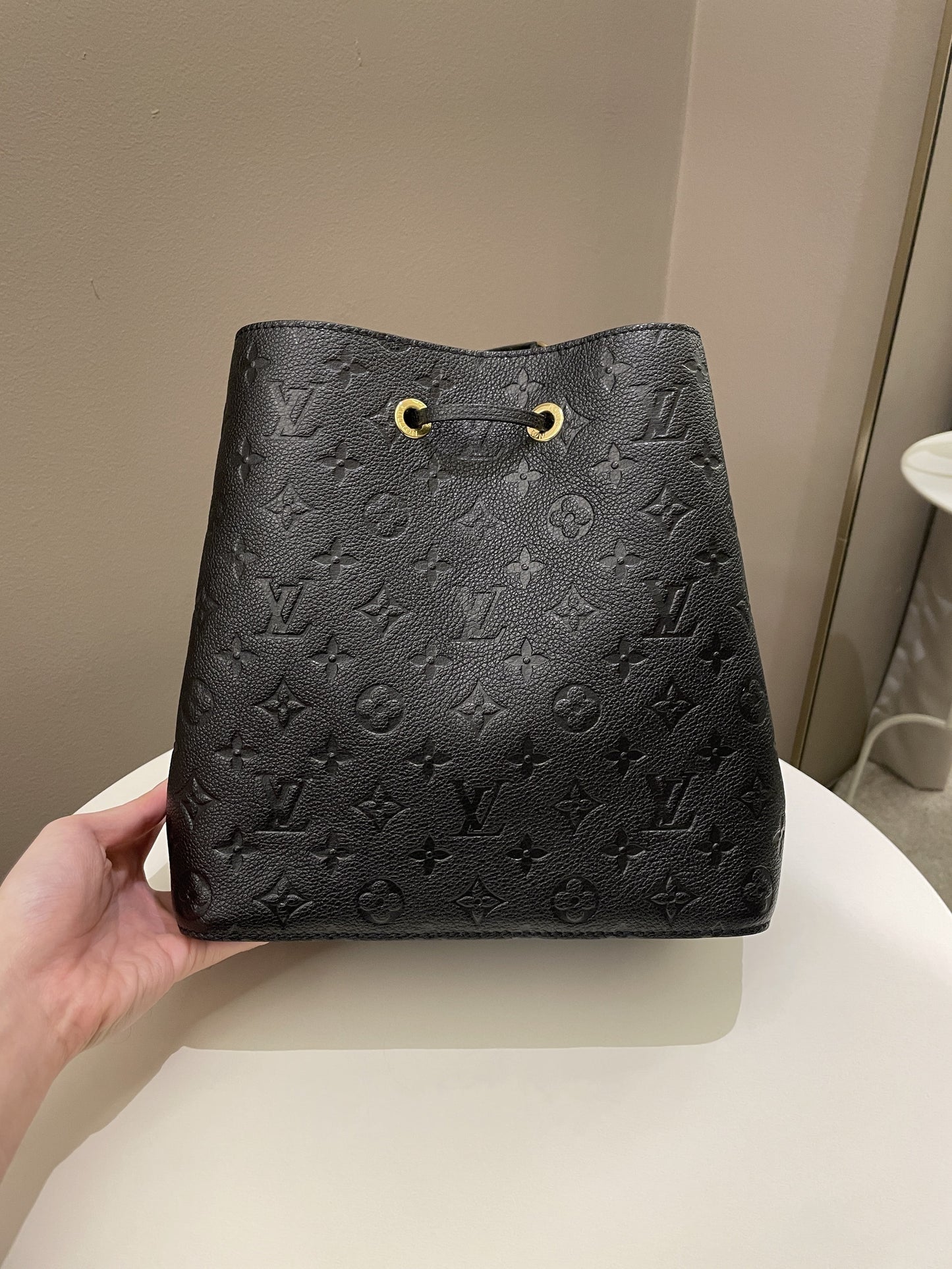 Louis Vuitton Neo Noe Bucket Bag Black Empreinte Leather