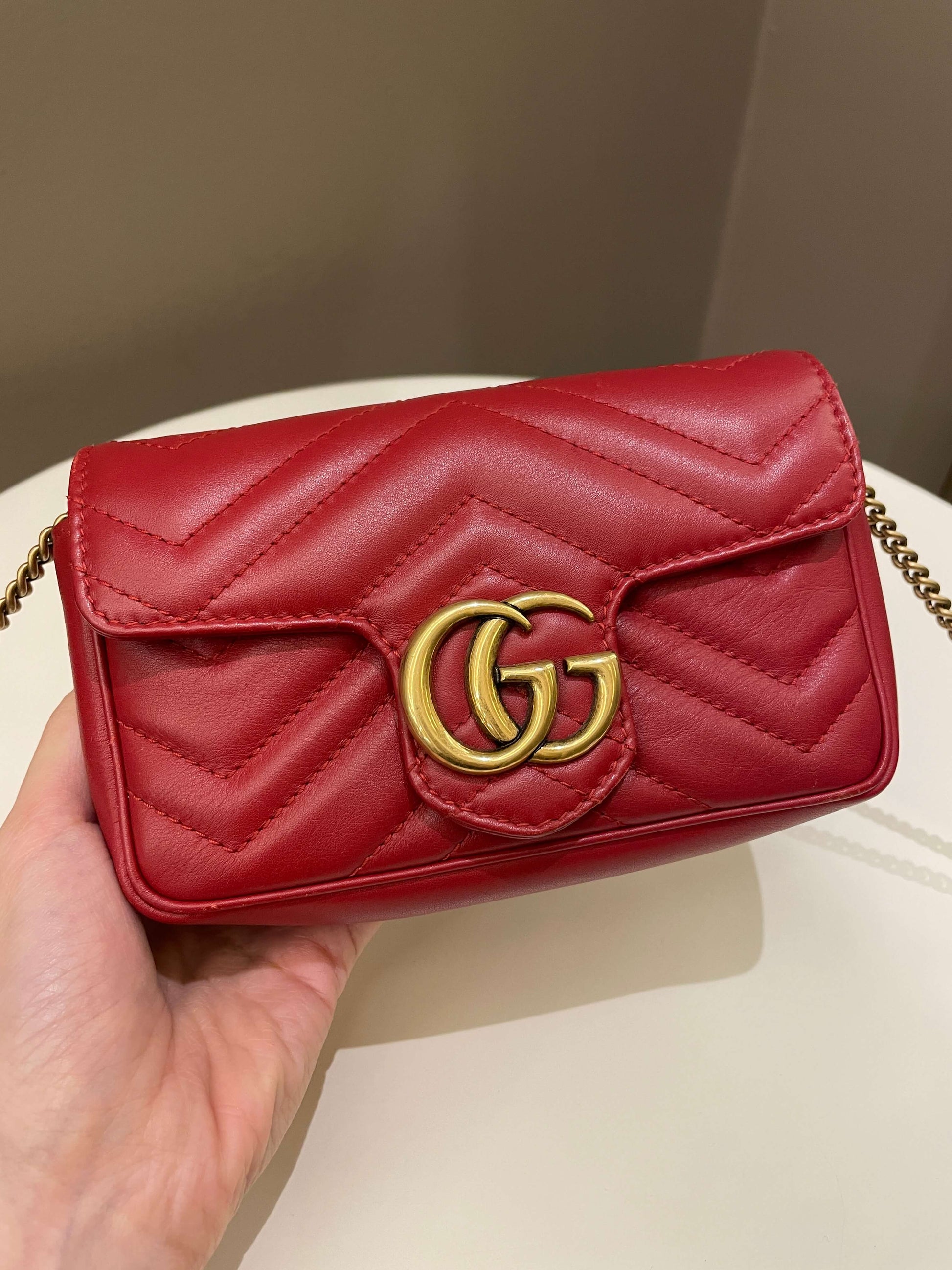 Gucci Chain Handbag Style 1