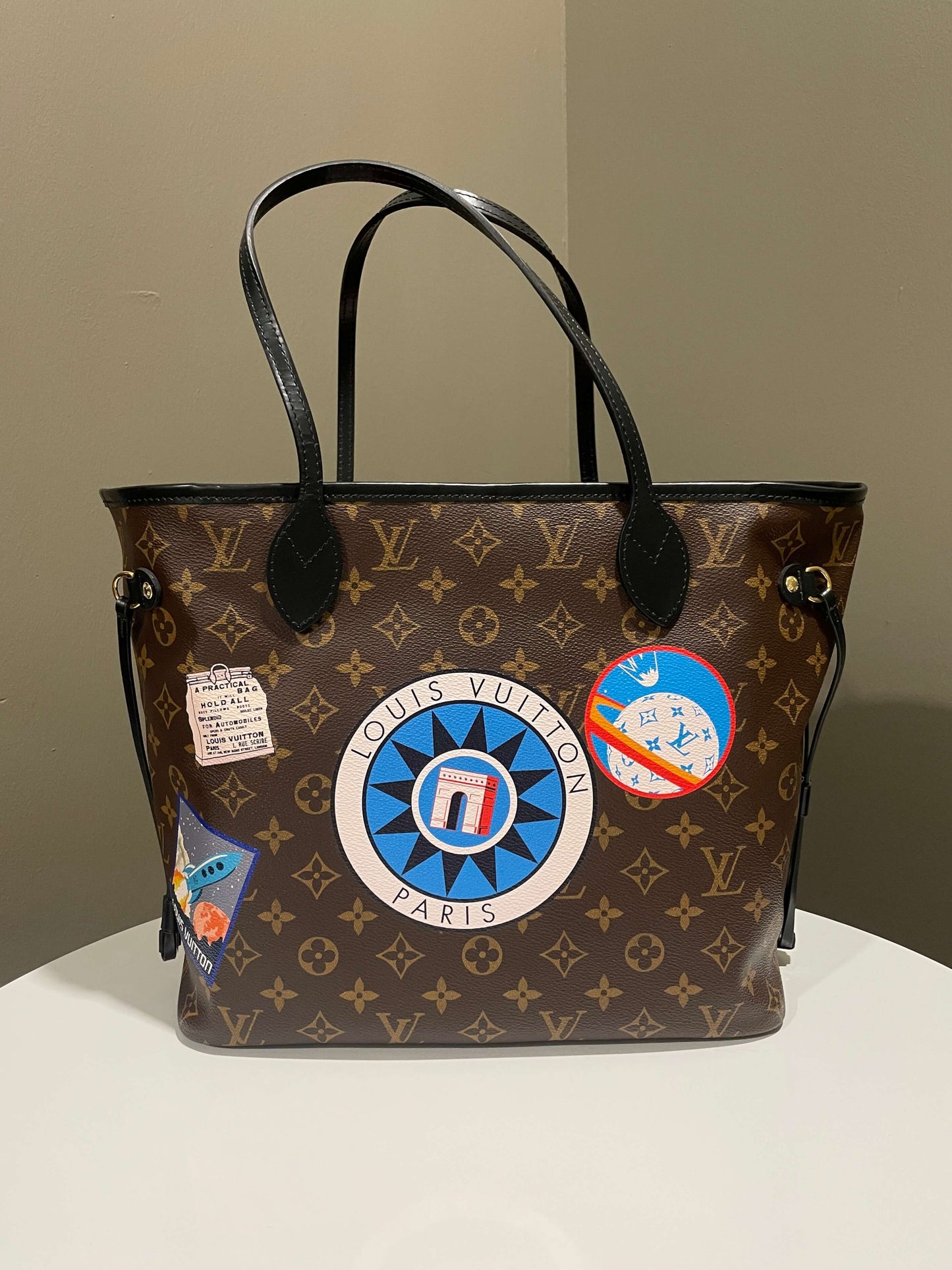 Louis Vuitton Monogram Neverfull MM World Tour Monogram Tote
