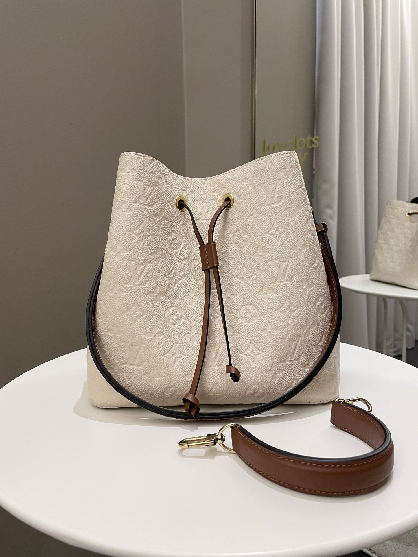 Louis Vuitton Neonoe MM Cream Monogram Empreinte Handbag