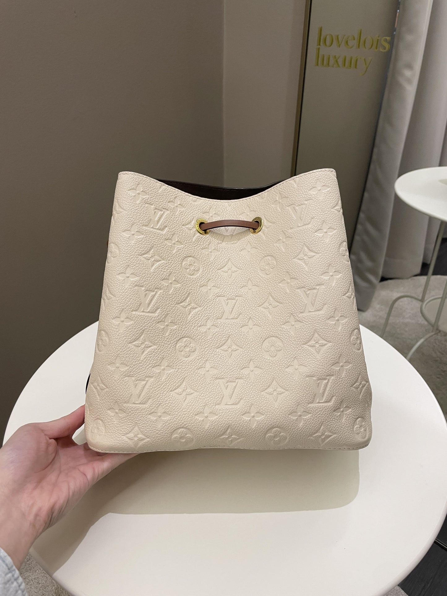 Louis Vuitton Neonoe MM Cream Monogram Empreinte Handbag