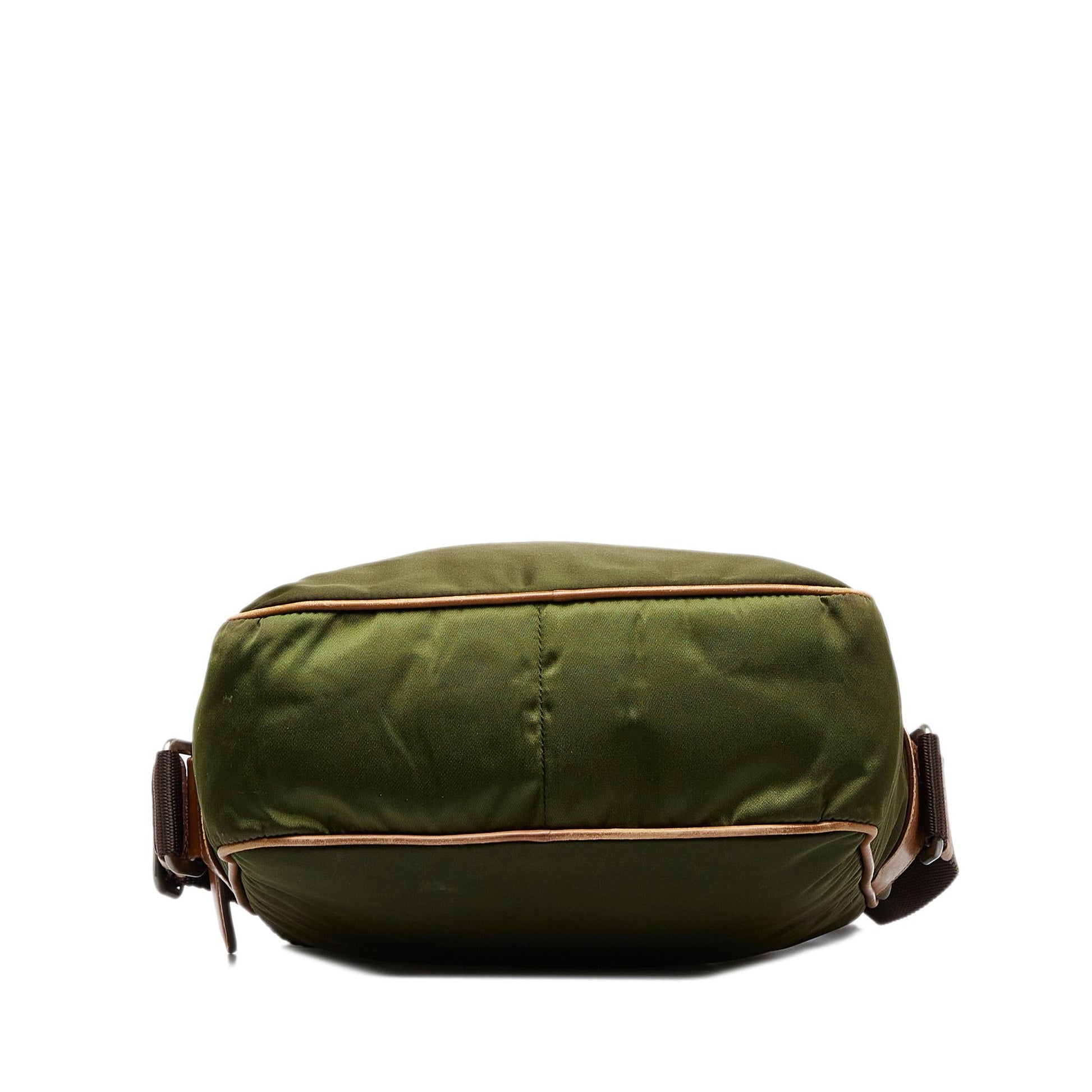 Prada Canapa Logo Tessuto Crossbody ( )