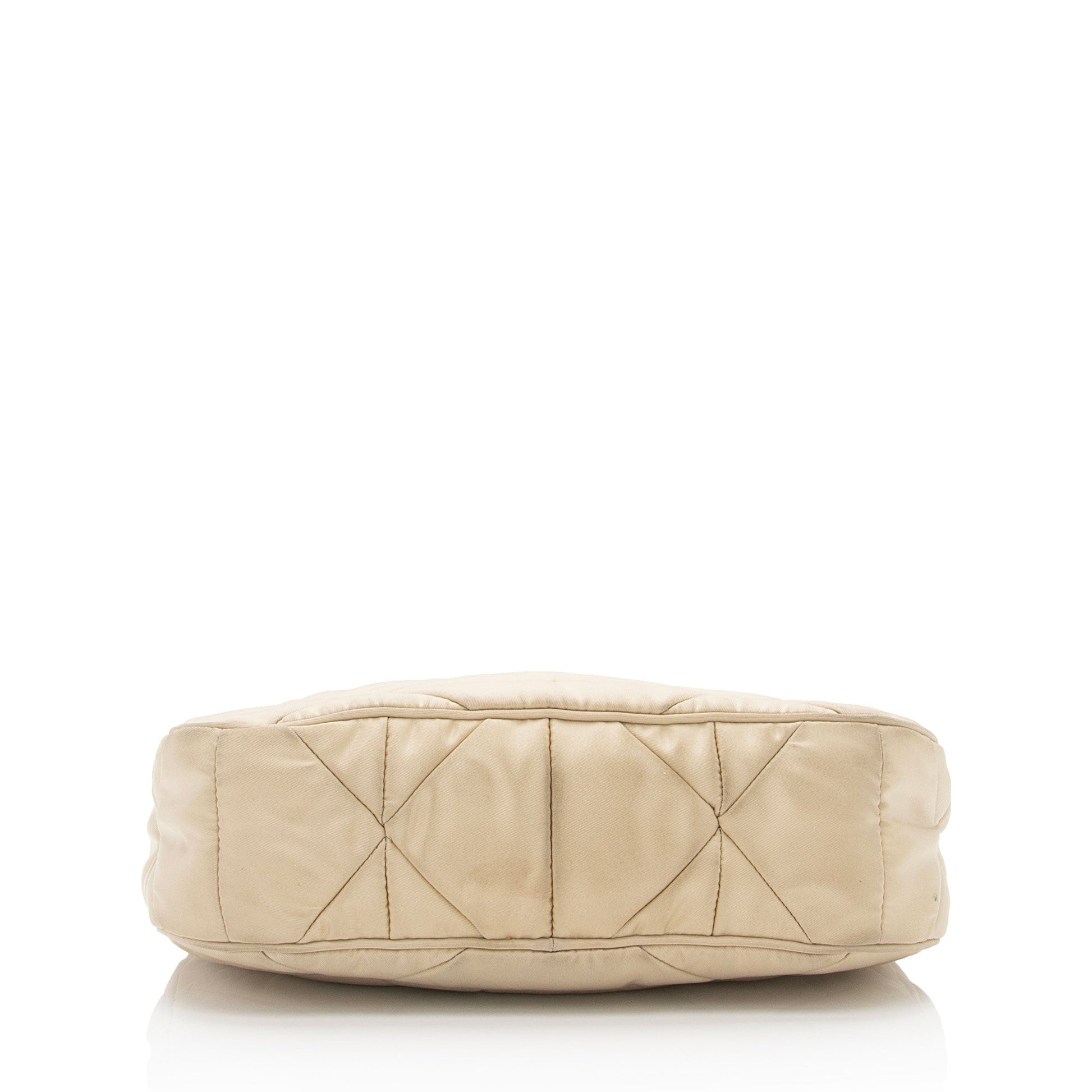 Prada Quilted Padded Re-Nylon Hobo (SHF-aLaT0R)