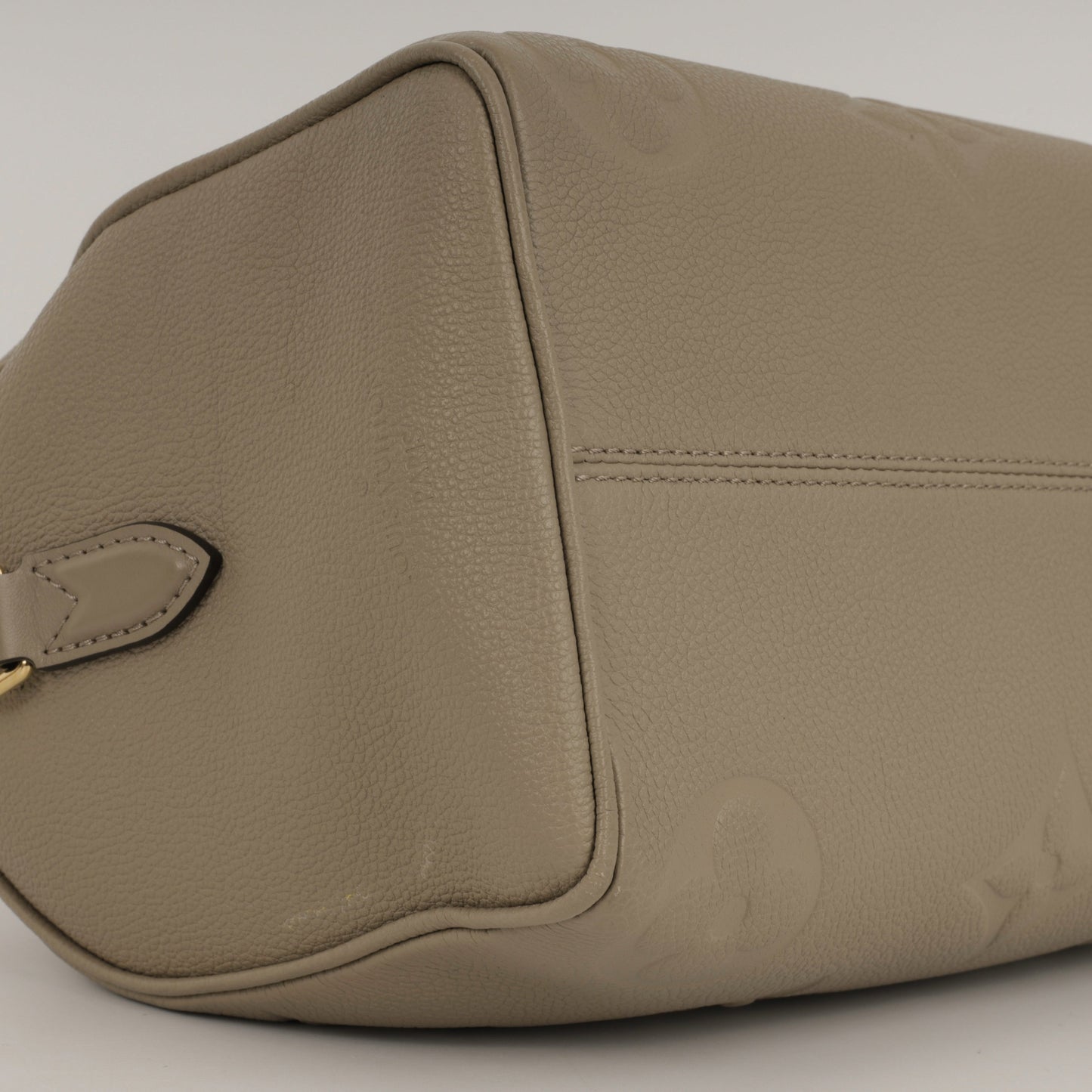 Louis Vuitton Bandoulieré - Beige Empreinte | Gold Hardware