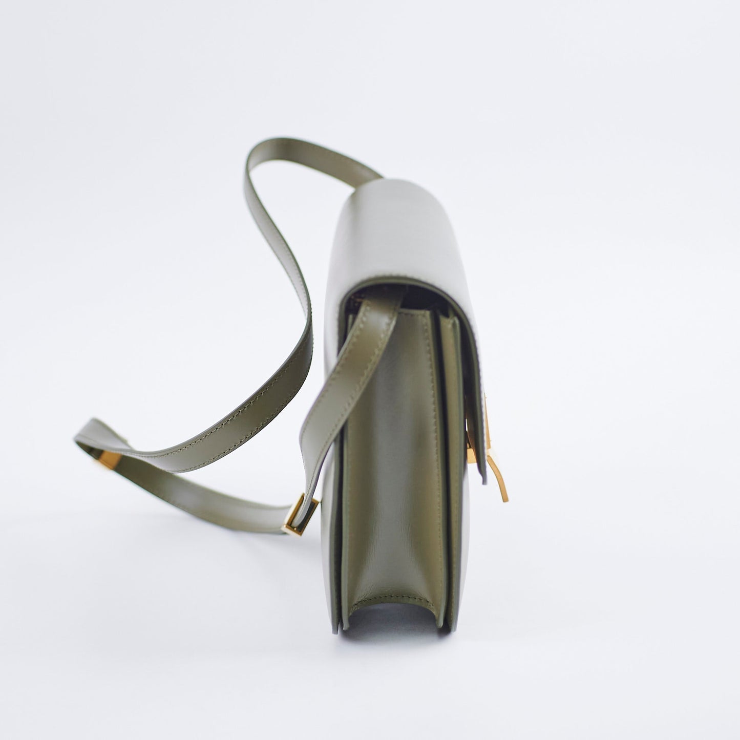 Luxury CELINE Medium Box Bag Olive