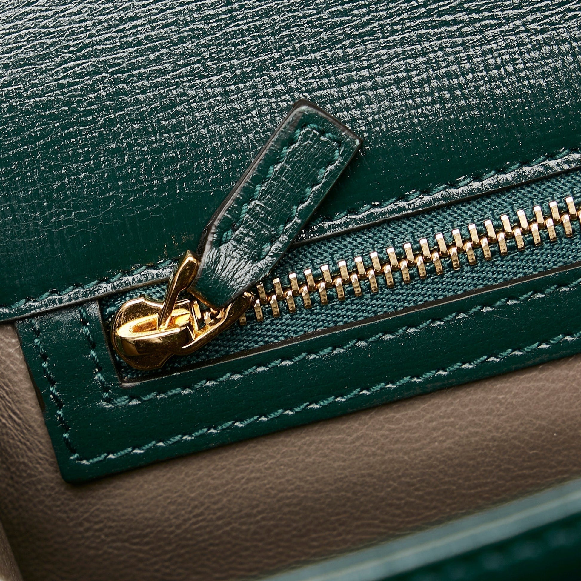 Gucci Leather Shoulder Bag
