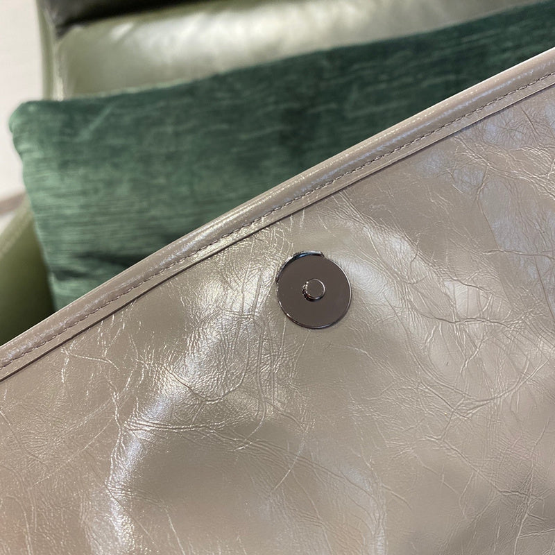 Yves Saint Laurent - Bags 