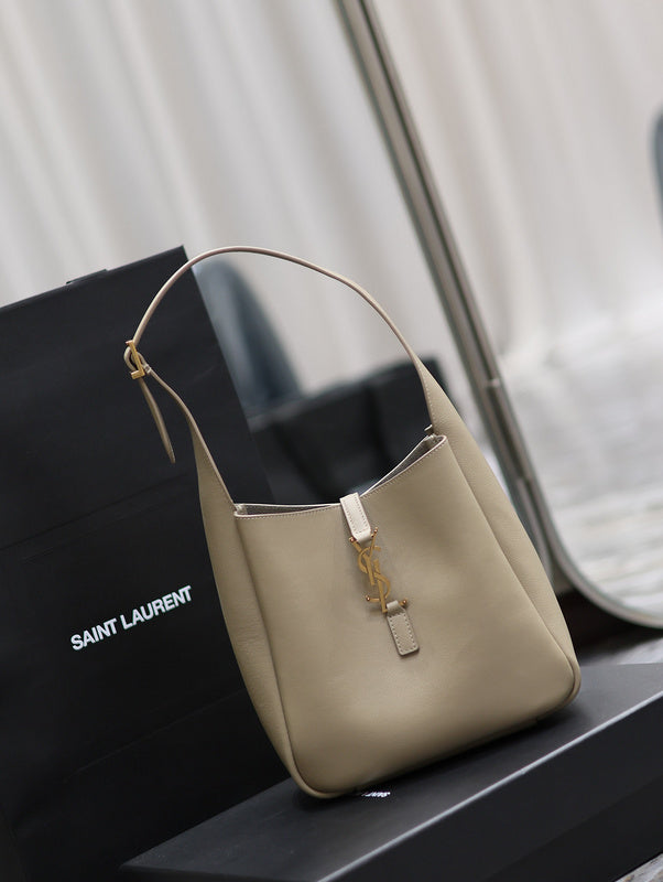 Yves Saint Laurent - Bags
