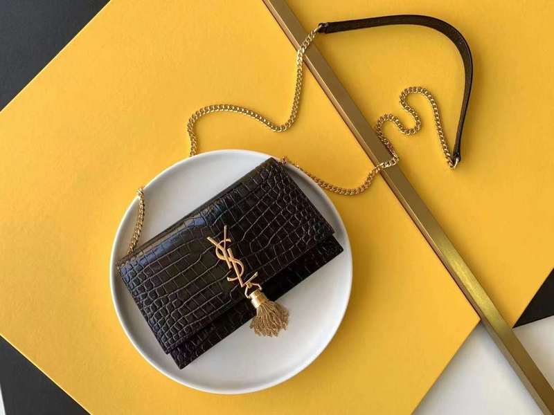 Yves Saint Laurent - Bags 