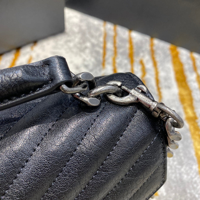 Yves Saint Laurent - Bags 