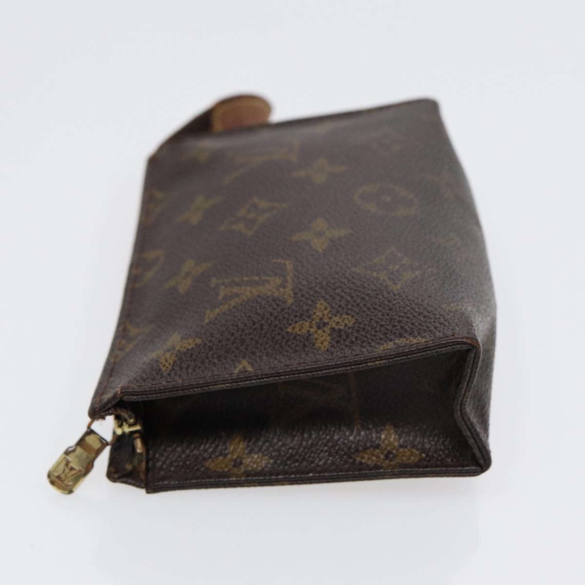 LOUIS VUITTON Monogram Poche Toilette 15 Pouch LV Auth ar12483 Clutch