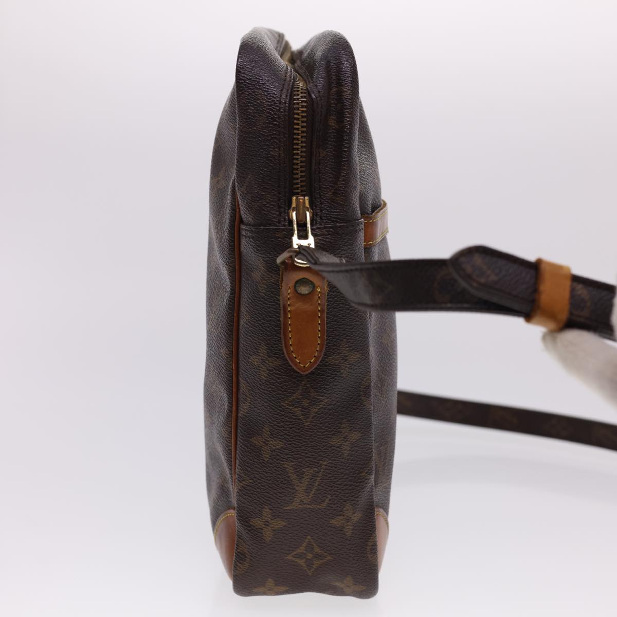LOUIS VUITTON Monogram Danube MM Shoulder Bag M45264 LV ar9248