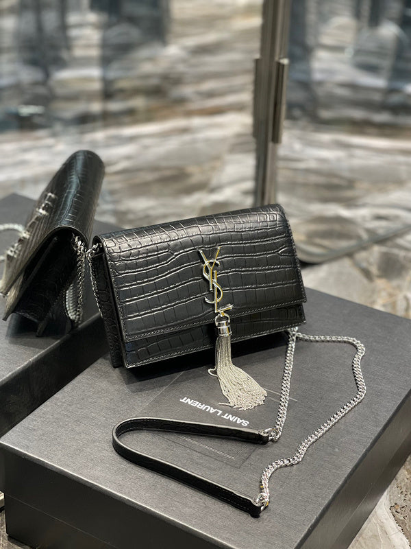 Yves Saint Laurent - Bags