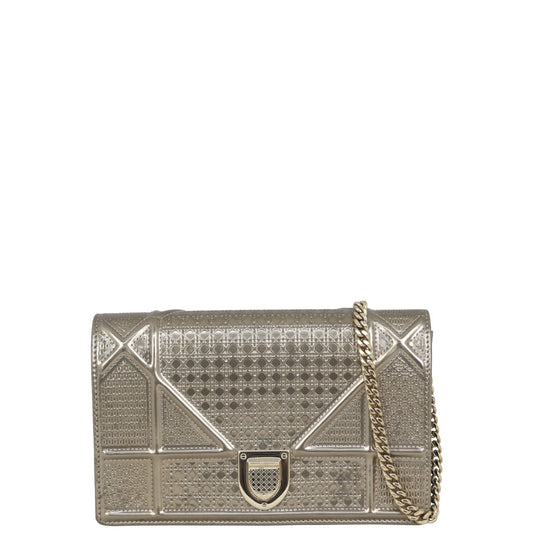 Dior Diorama Wallet on Chain