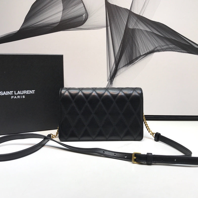 Yves Saint Laurent - Bags