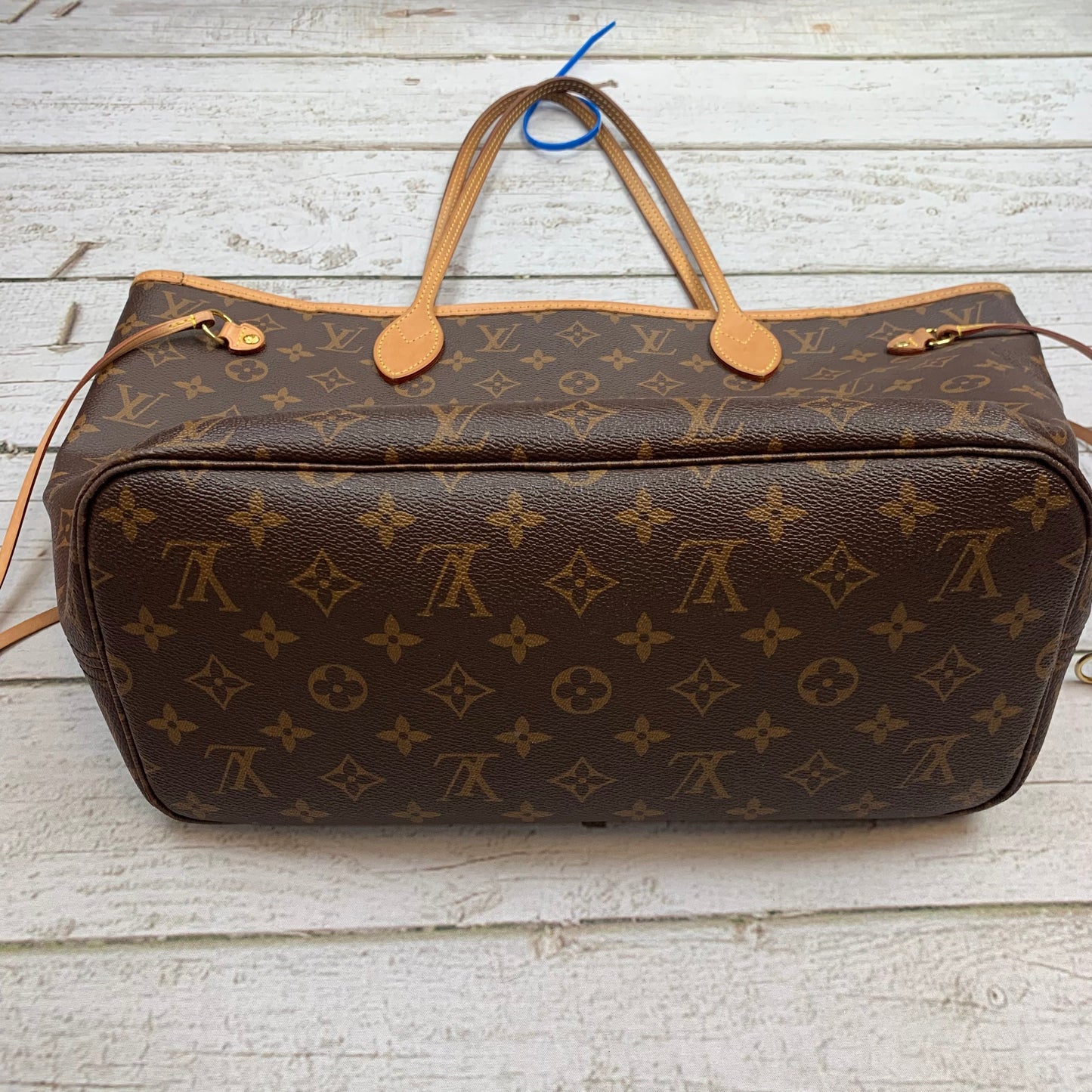 Handbag Luxury Designer By Louis Vuitton Size: Large