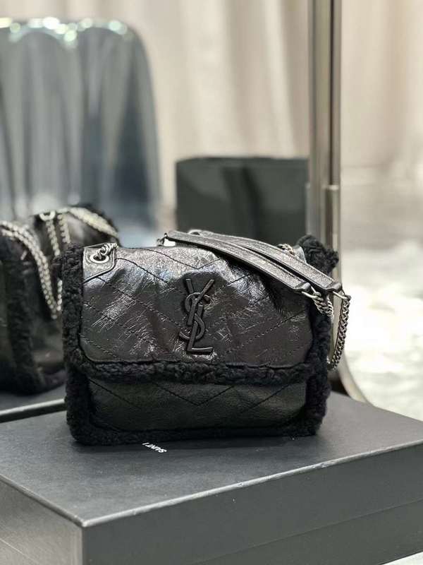 Yves Saint Laurent - Bags 