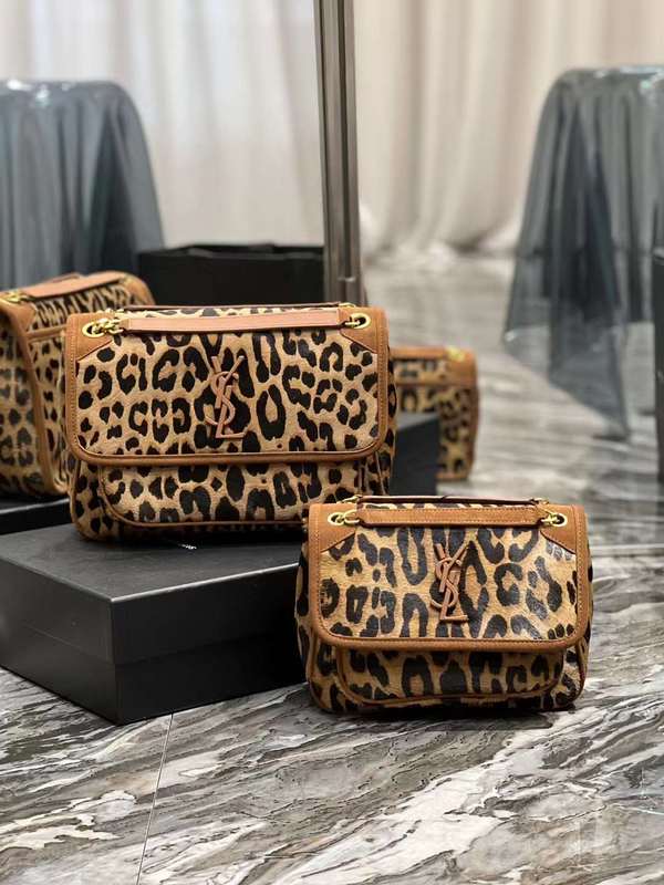 Yves Saint Laurent - Bags 