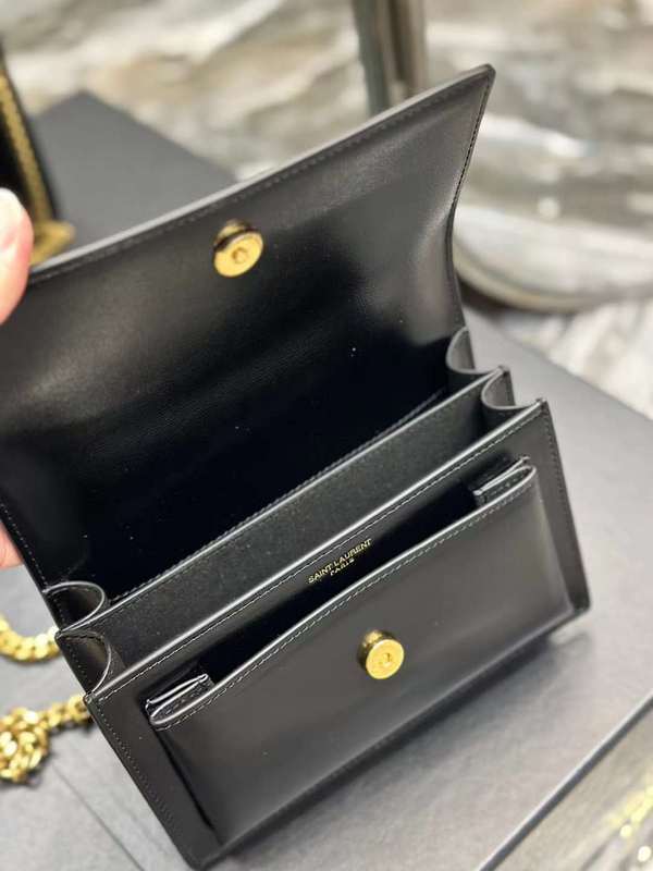 Yves Saint Laurent - Bags 
