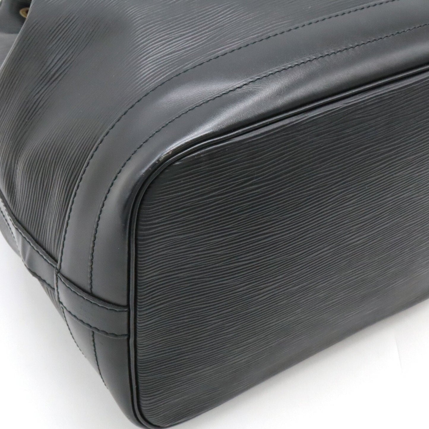 Louis Vuitton Noir Epi Leather Shoulder Bag