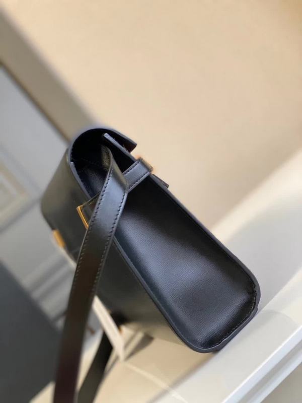 Yves Saint Laurent - Bags 