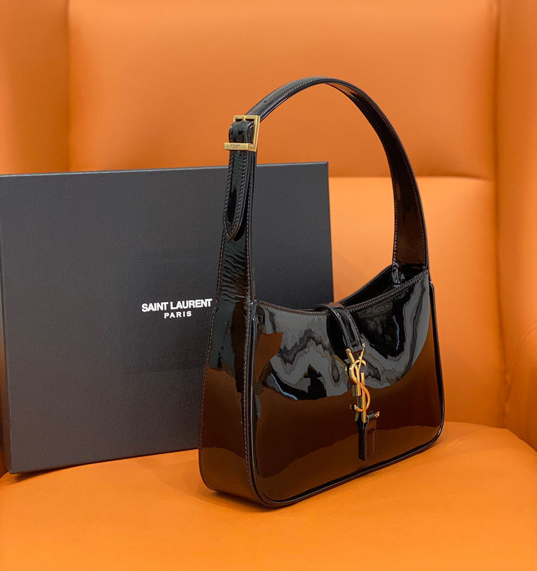 Yves Saint Laurent - Bags