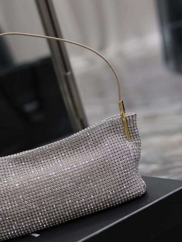 Yves Saint Laurent - Bags 