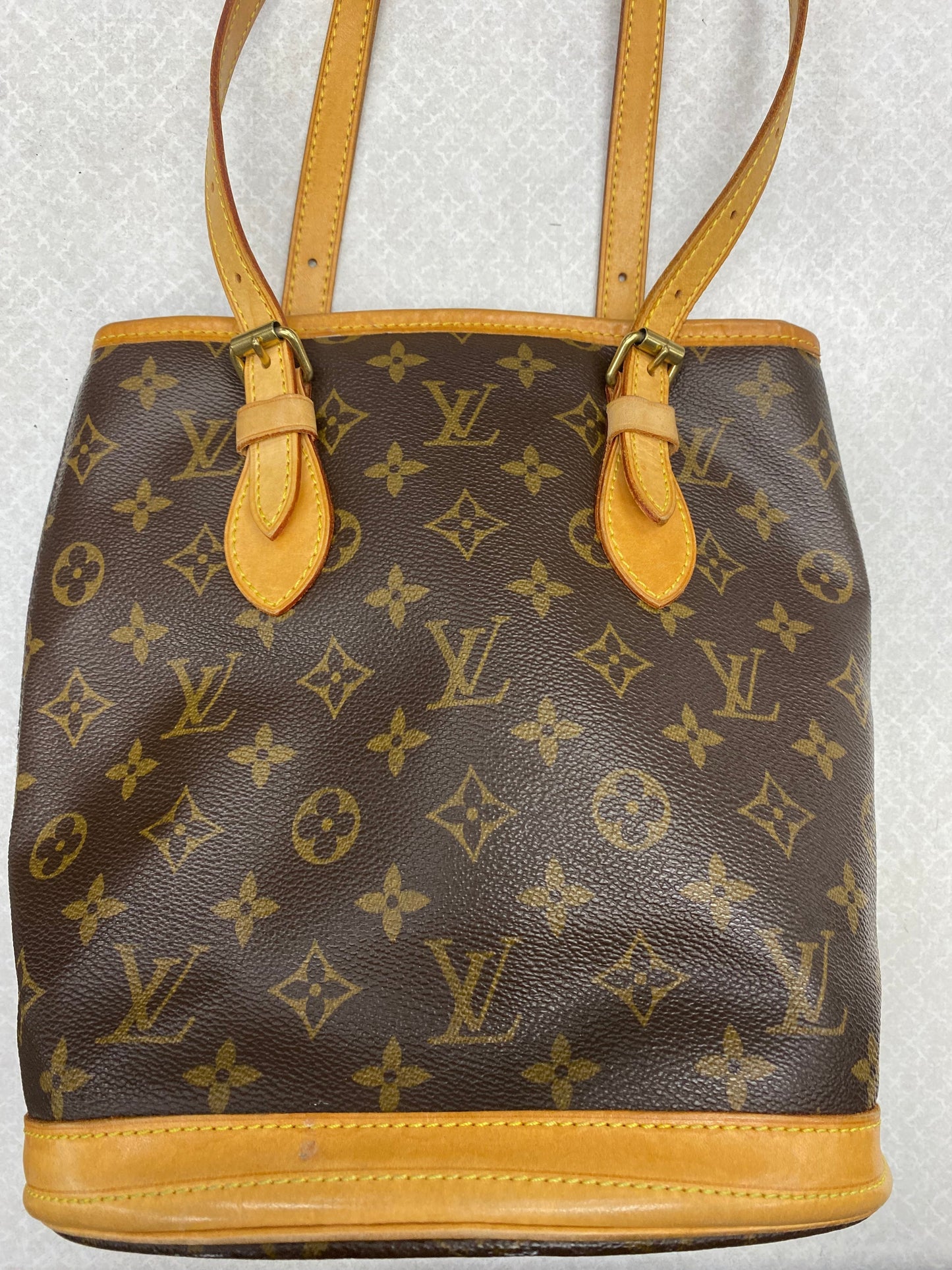 Handbag Luxury Designer By Louis Vuitton Size: Small