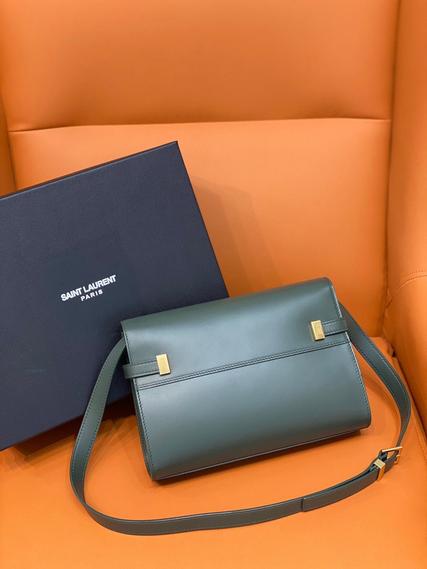Yves Saint Laurent Manhattan Small Shoulder Bag Dark