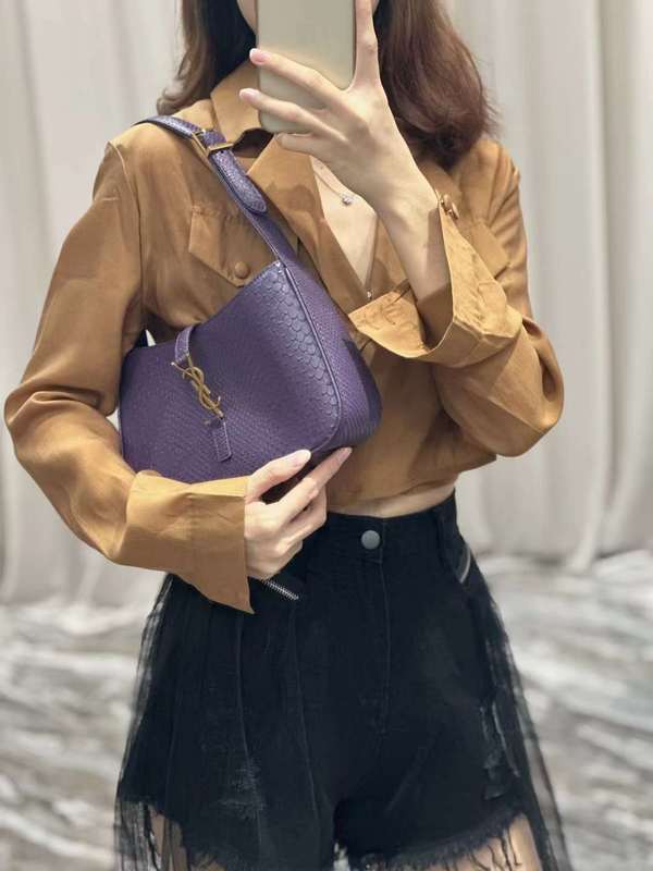 Yves Saint Laurent - Bags 