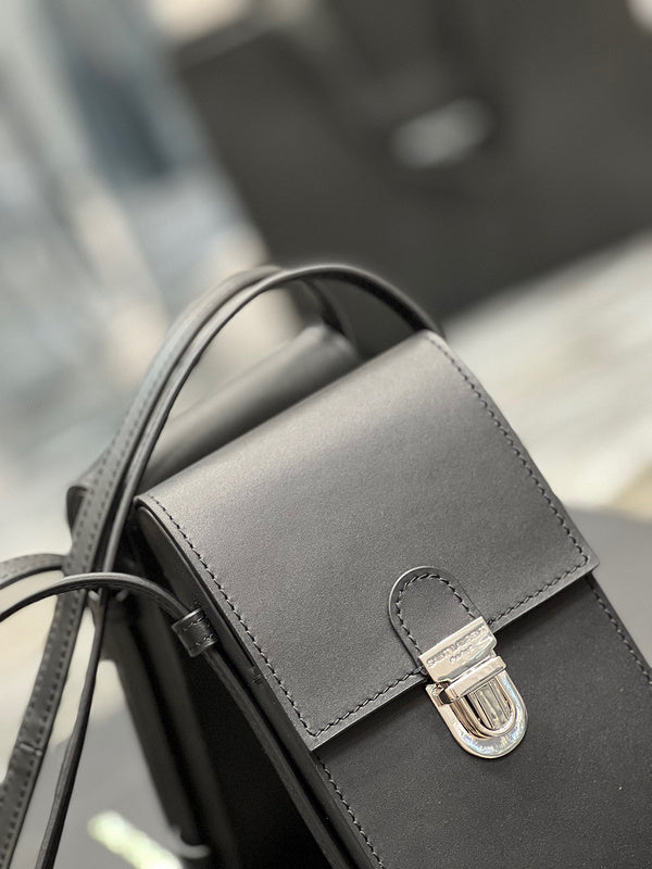 Yves Saint Laurent - Bags 