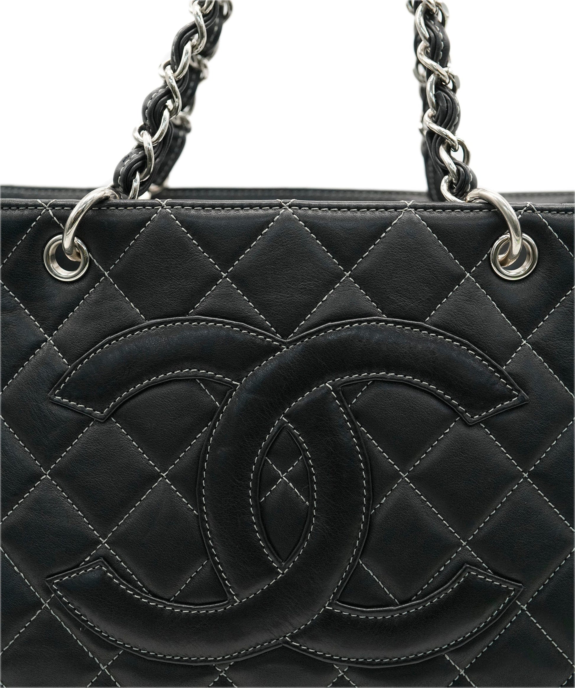 Chanel Shoulder Bag - Almora Bags