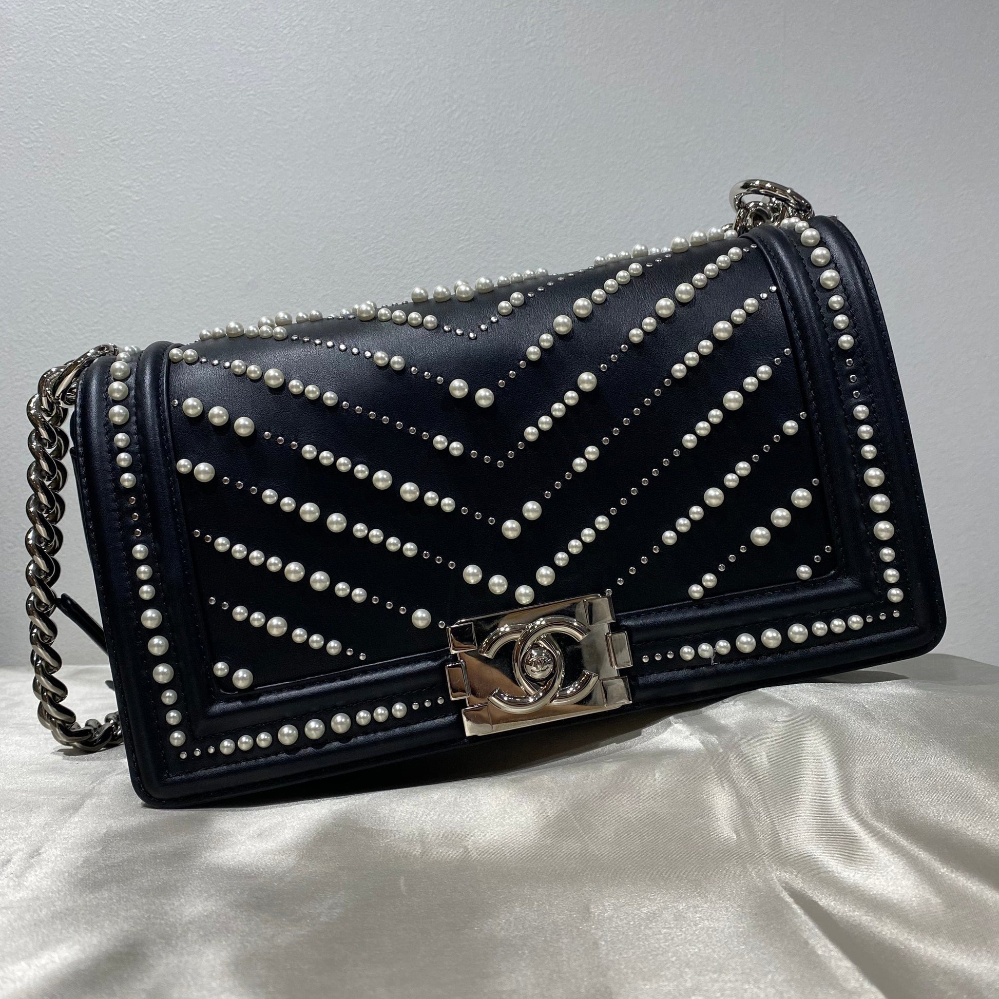 Chanel Shoulder Bag - Almora Bags