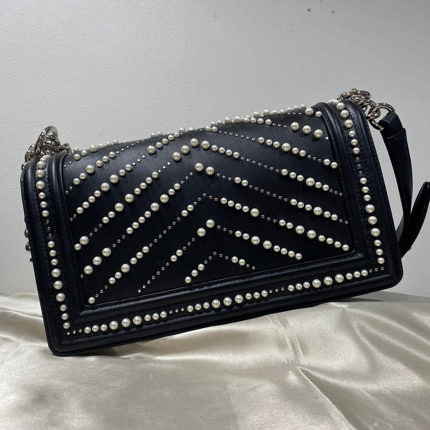 Chanel Shoulder Bag - Almora Bags