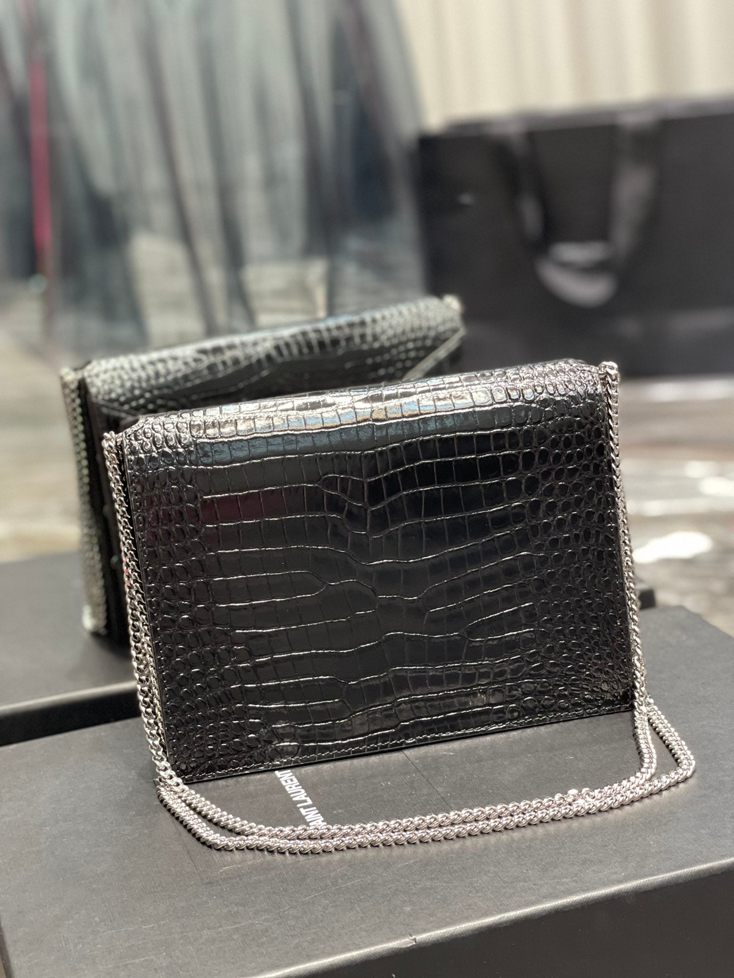 Yves Saint Laurent Cassandra Medium Chain Bag Black.6in/