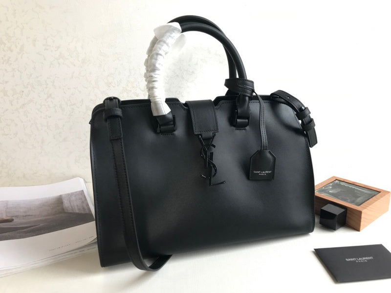 Yves Saint Laurent - Bags