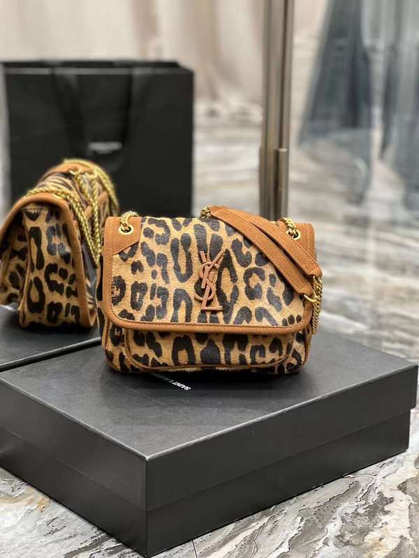 Yves Saint Laurent - Bags 