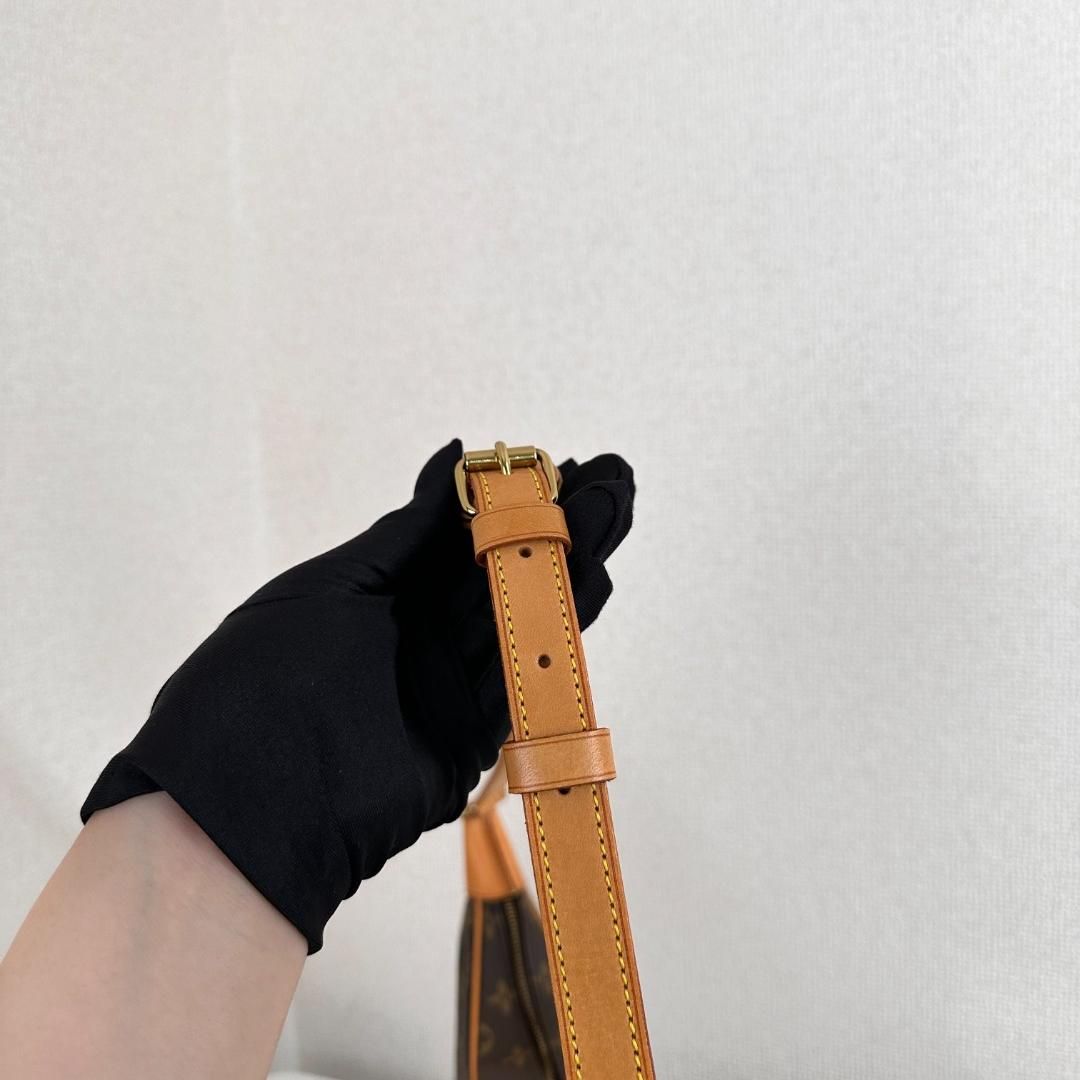 Louis Vuitton LV Monogram Boulogne 30 - Brown Shoulder Bags, Handbags MR2104202507222