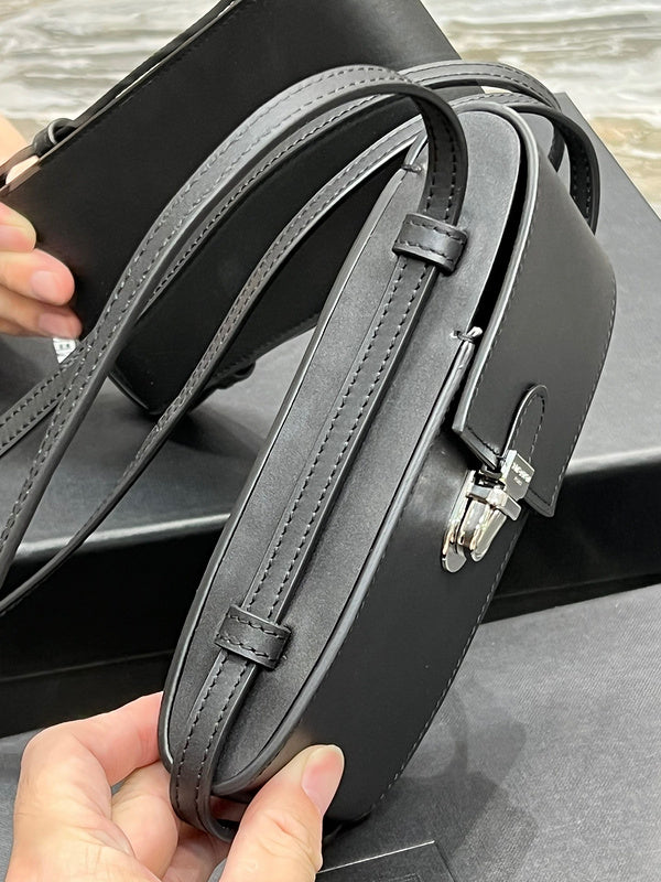 Yves Saint Laurent - Bags 
