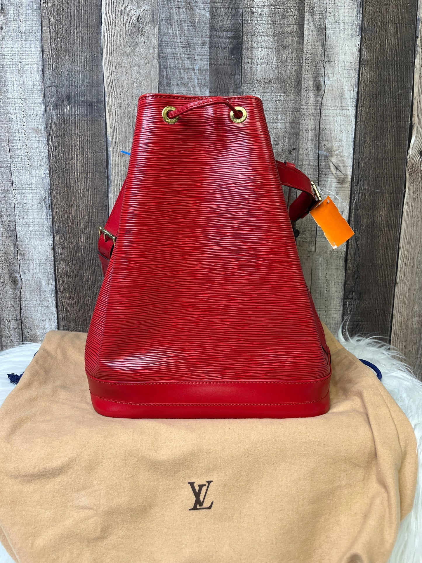 Handbag Luxury Designer By Louis Vuitton Size: Large